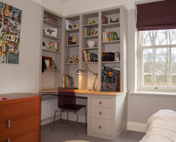 teenagers_desk_newcastle_northumberland